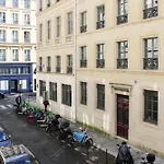 Beautiful Apartment In The Heart Of La Madeleine