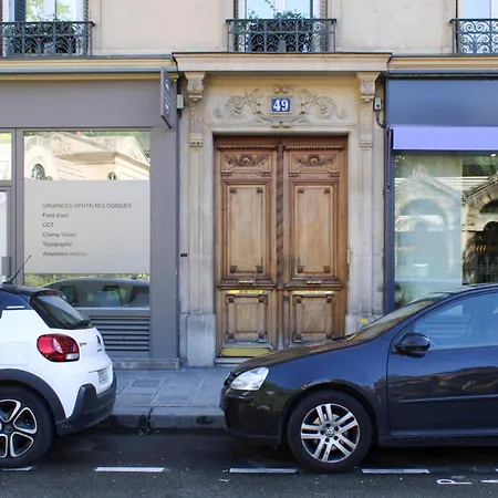 Beautiful In The Heart Of La Madeleine Apartment *